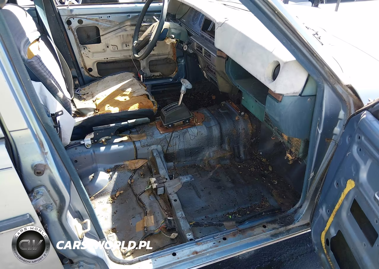 1981 Datsun 510 VIN:JN1HT05S5BX131703 - 5
