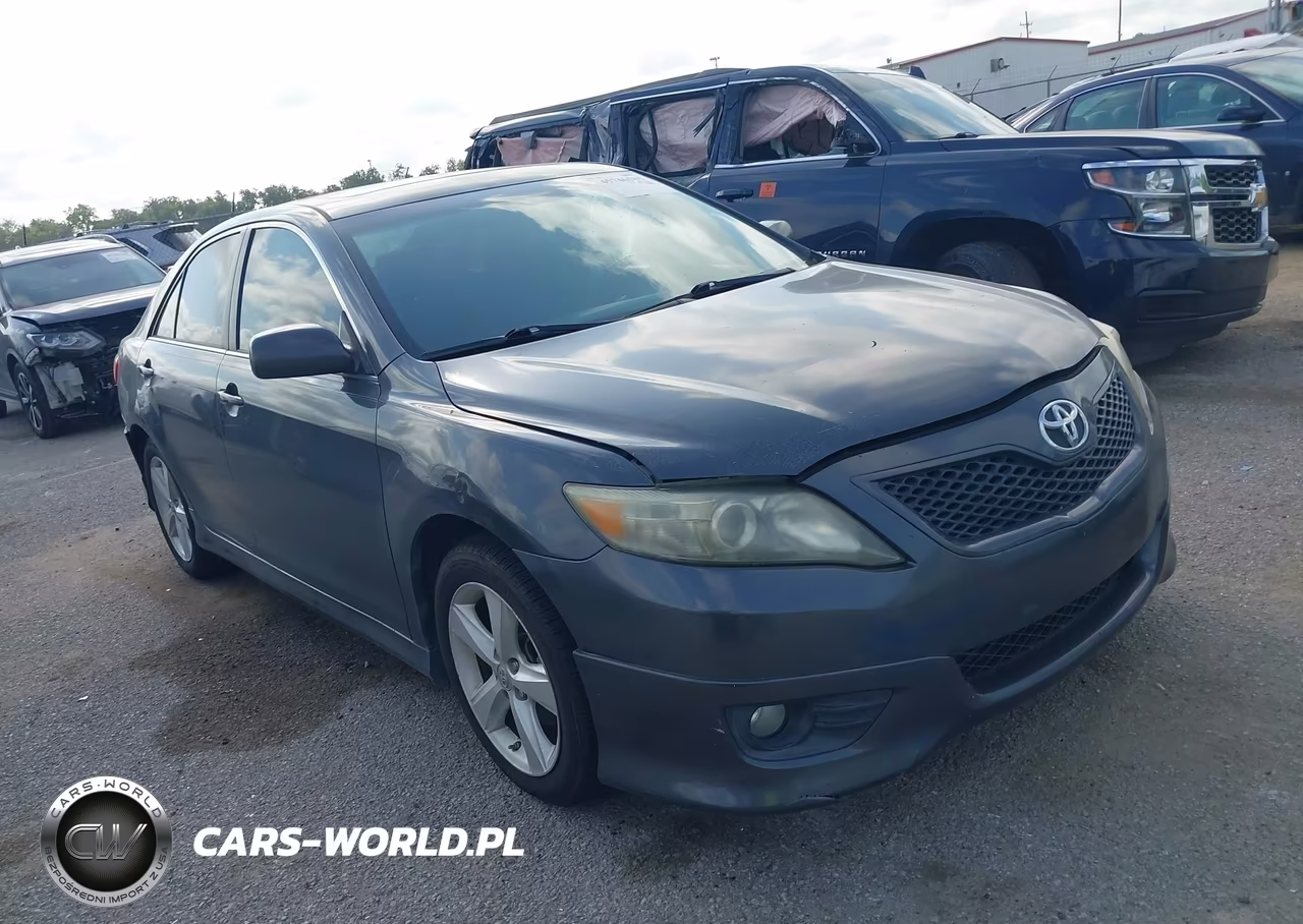 2011 Toyota Camry Se – zdjęcie 1 z 11