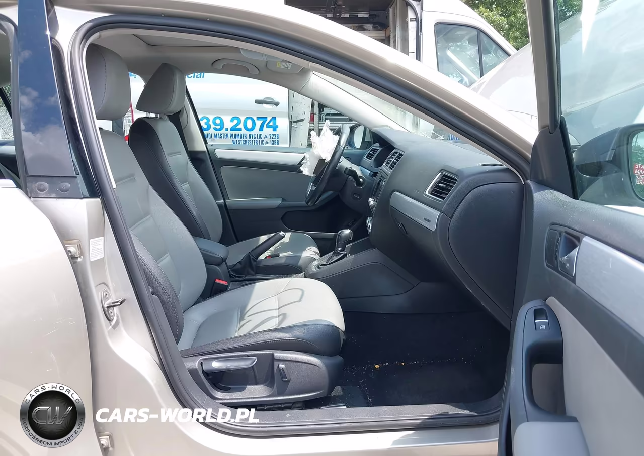 2013 Volkswagen Jetta Hybrid Sel VIN:3VW637AJ6DM280962 - 5
