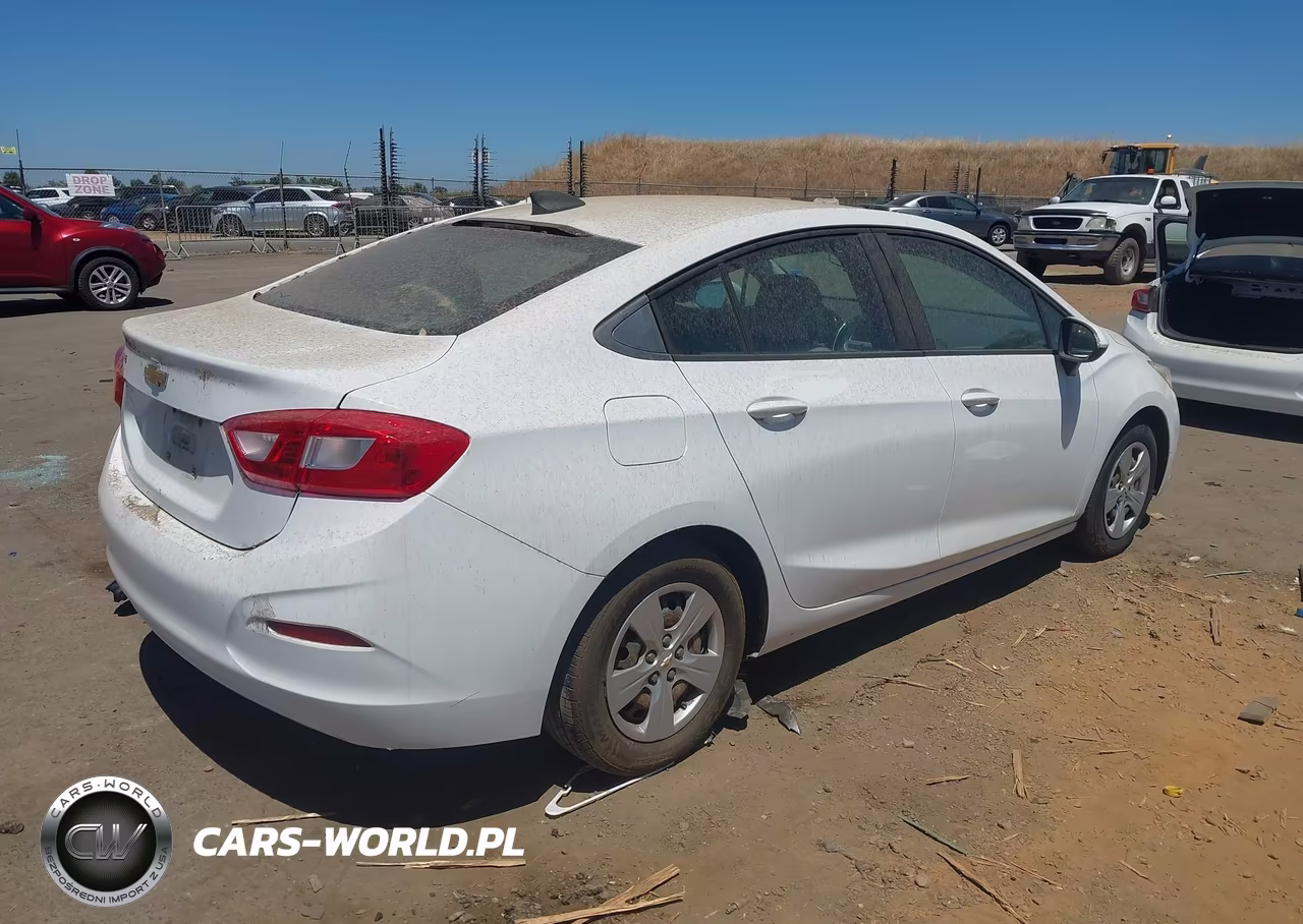 2016 Chevrolet Cruze Ls Auto VIN:1G1BC5SM7G7258622 - 4