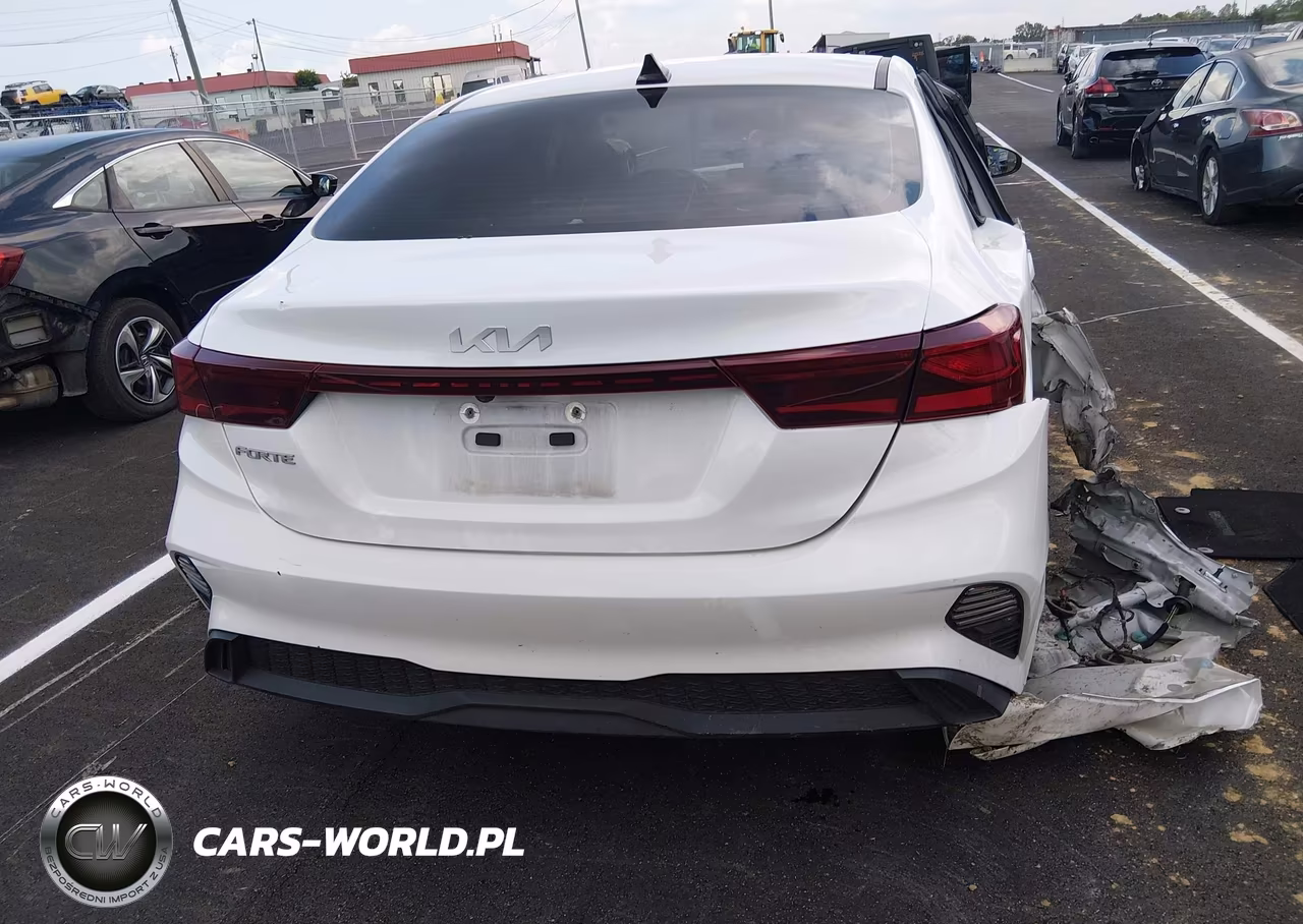 2024 Kia Forte Lxs VIN:3KPF24AD6RE778224 - 17