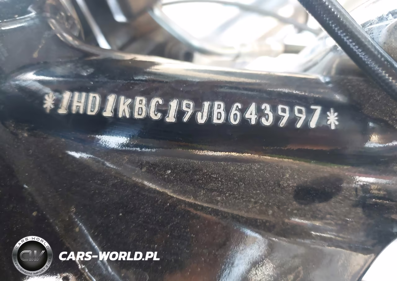 2018 Harley-Davidson Flhx Street Glide VIN:1HD1KBC19JB643997 - 10