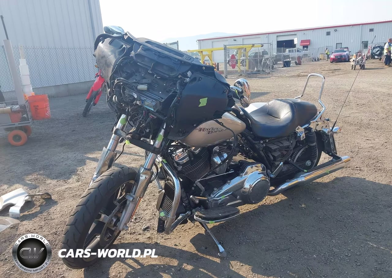 2018 Harley-Davidson Flhx Street Glide VIN:1HD1KBC19JB643997 - 2