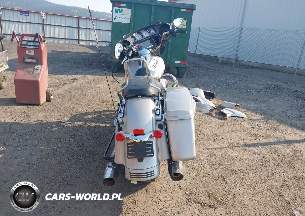 2018 Harley-Davidson Flhx Street Glide VIN:1HD1KBC19JB643997 - 6