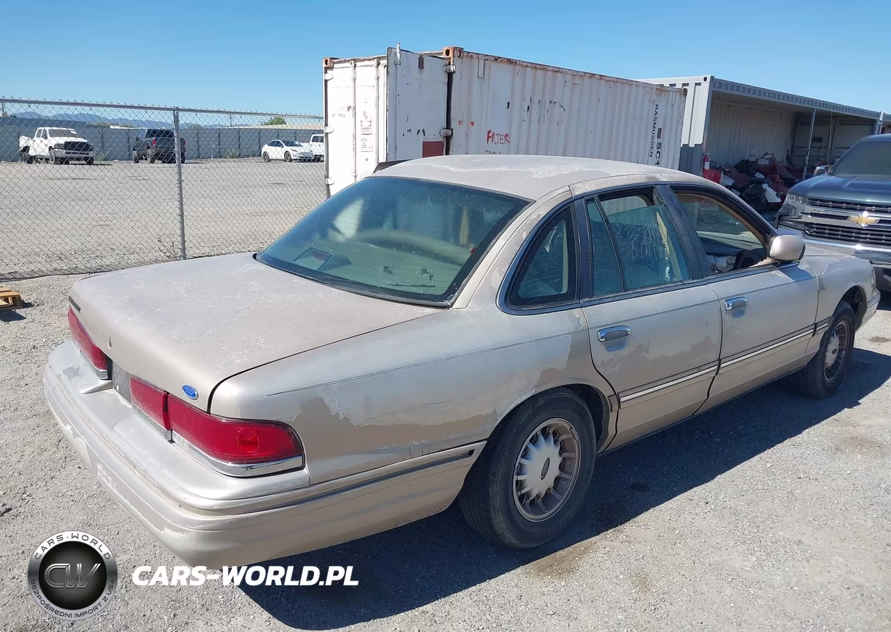 1997 Ford Crown Victoria Lx VIN:2FALP74W5VX104417 - 4