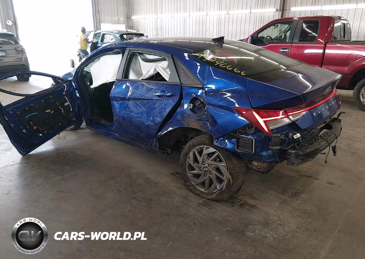 2024 Hyundai Elantra Hybrid Blue VIN:KMHLM4DJ6RU103615 - 3