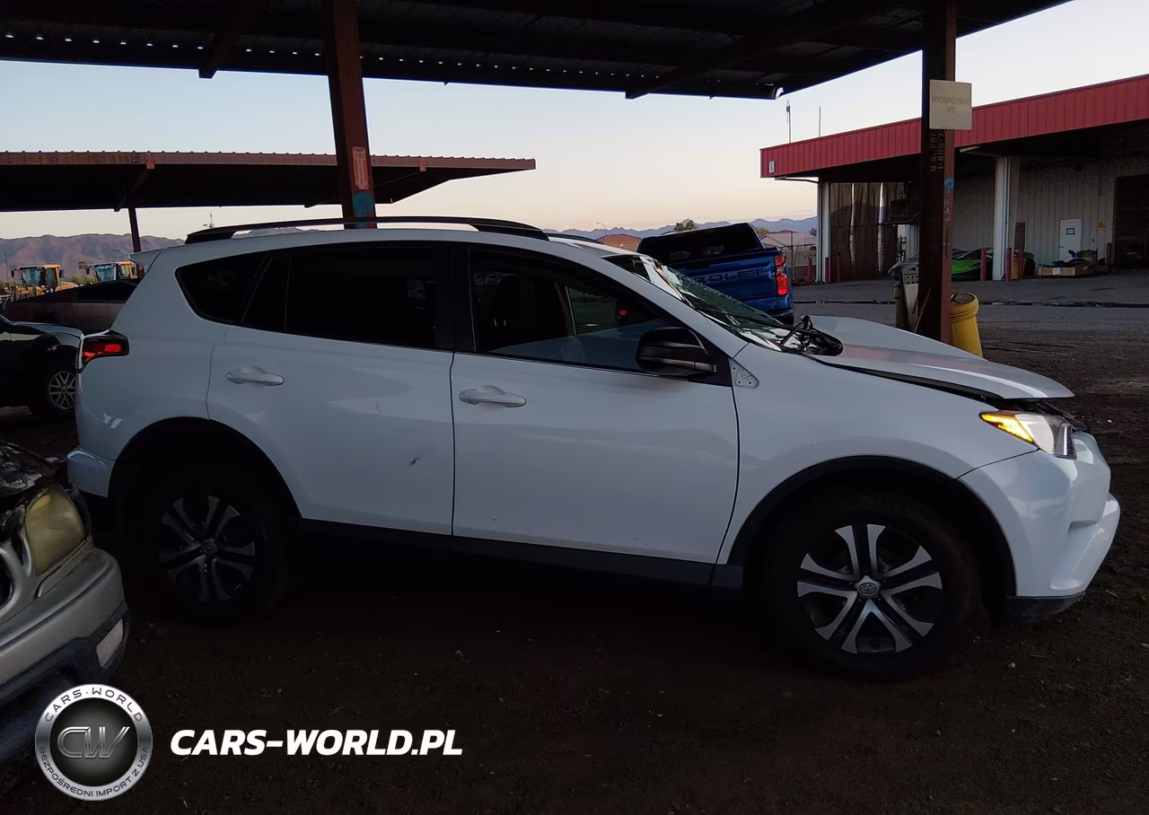 2017 Toyota Rav4 Le VIN:JTMZFREV5HJ702349 - 14