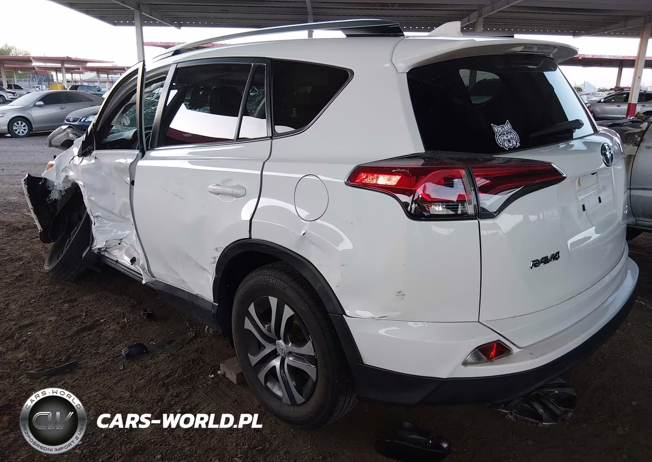 2017 Toyota Rav4 Le VIN:JTMZFREV5HJ702349 - 3