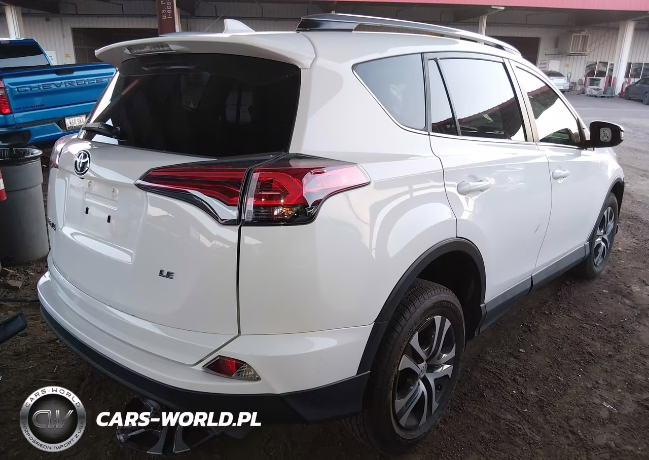 2017 Toyota Rav4 Le VIN:JTMZFREV5HJ702349 - 4