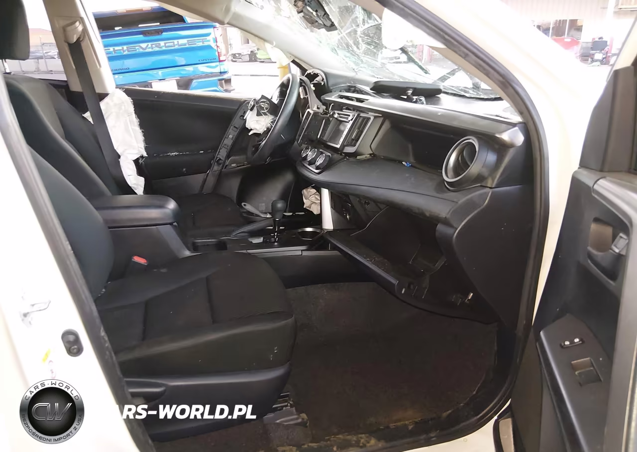 2017 Toyota Rav4 Le VIN:JTMZFREV5HJ702349 - 5