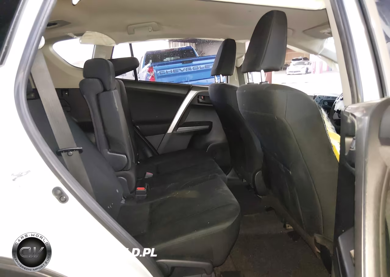 2017 Toyota Rav4 Le VIN:JTMZFREV5HJ702349 - 8