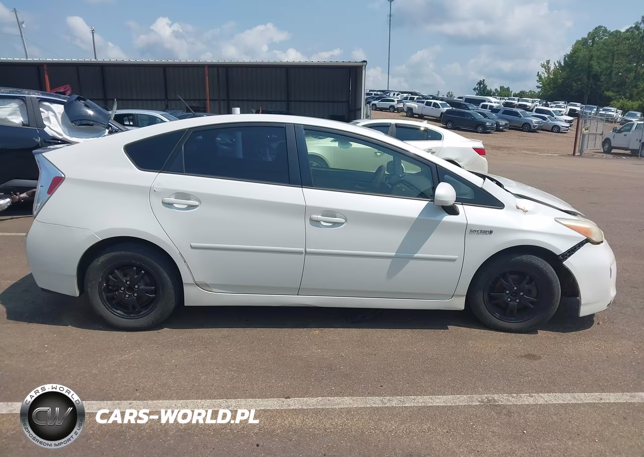 2012 Toyota Prius Three VIN:JTDKN3DU7C5483759 - 13