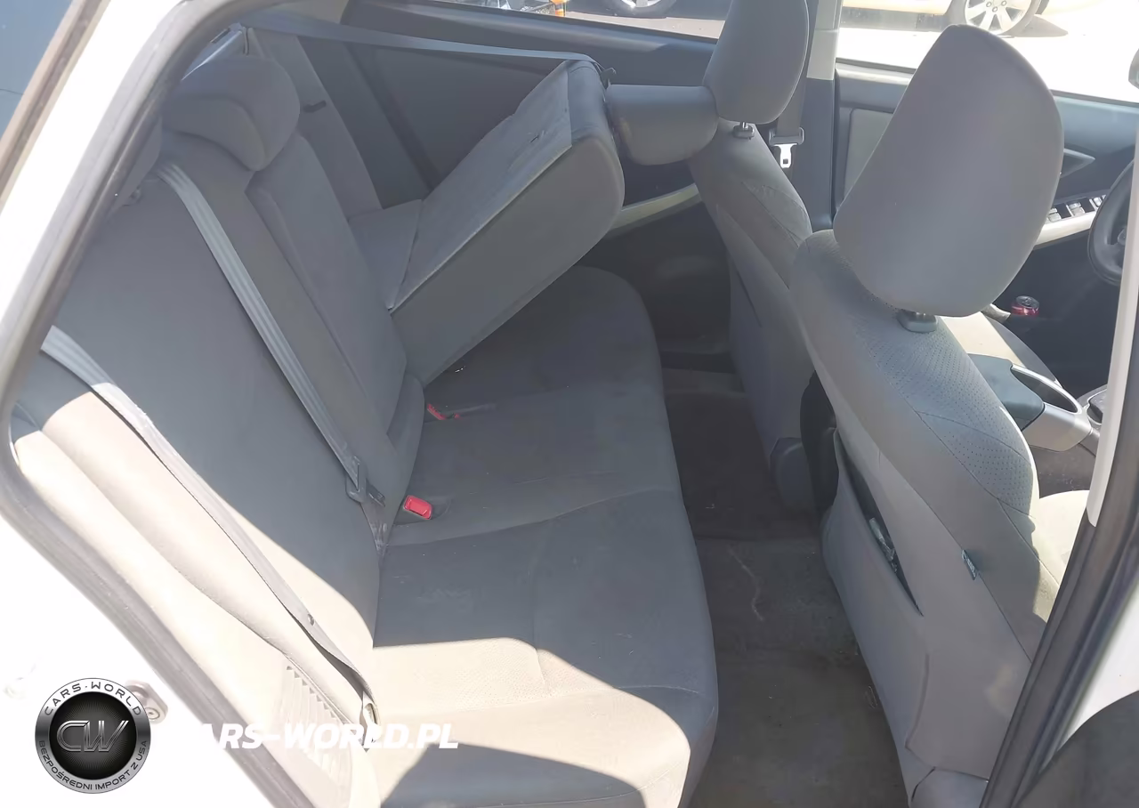 2012 Toyota Prius Three VIN:JTDKN3DU7C5483759 - 8