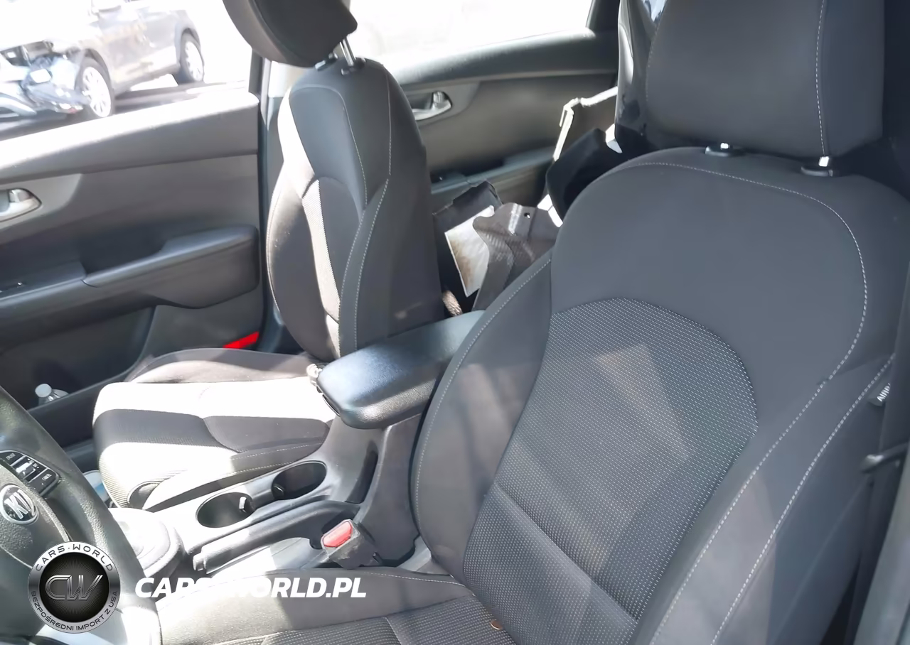 2020 Kia Forte Fe VIN:3KPF24AD5LE236118 - 20
