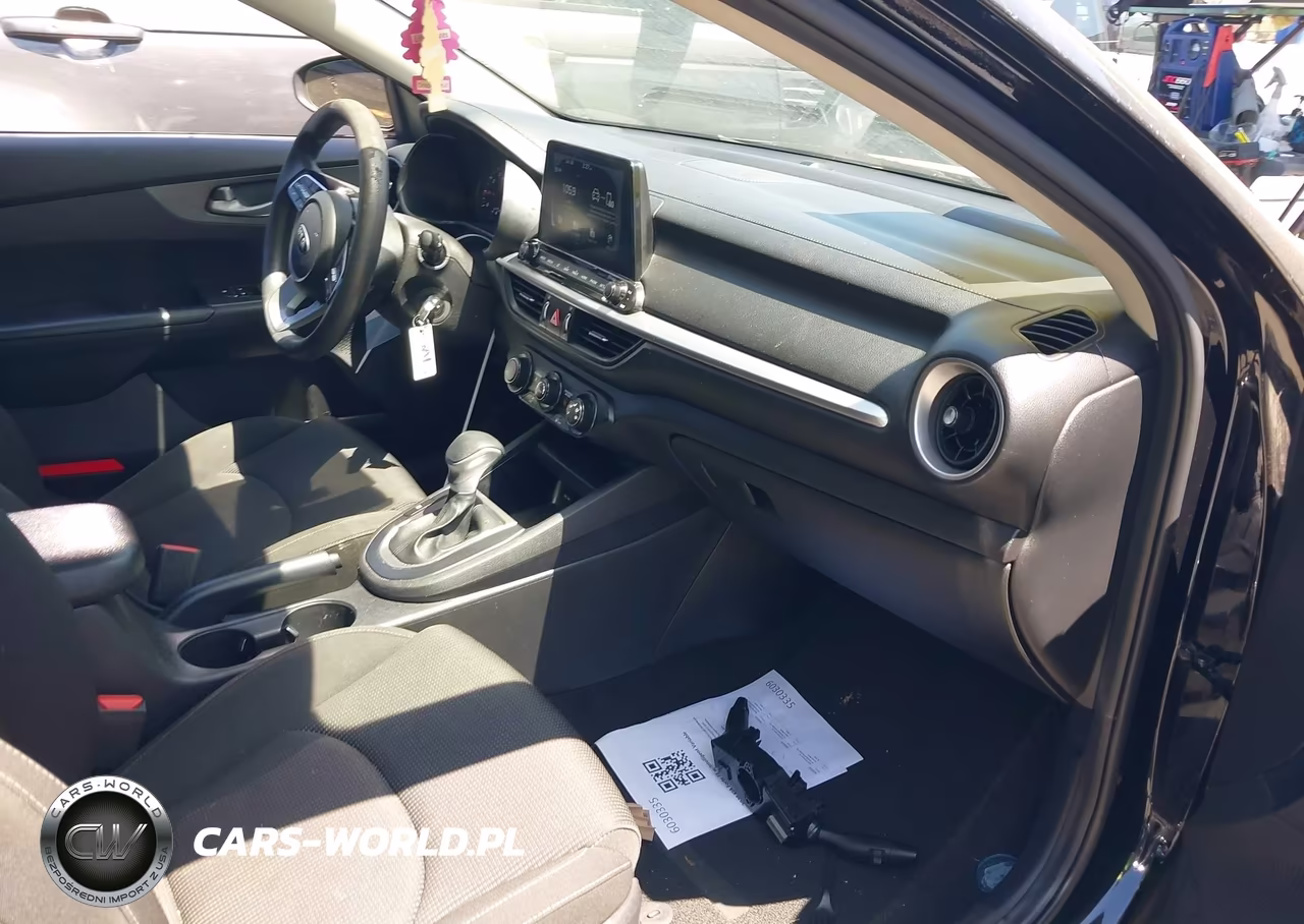 2020 Kia Forte Fe VIN:3KPF24AD5LE236118 - 5