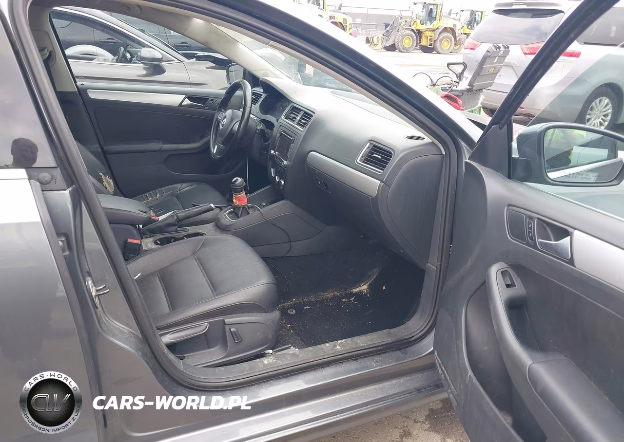 2014 Volkswagen Jetta 1.8T Se VIN:3VWB17AJ2EM432046 - 5