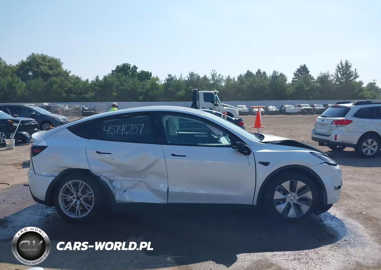 2023 Tesla Model Y Awd-Long Range Dual Motor All-Wheel Drive VIN:7SAYGDEE2PA188204 - 14