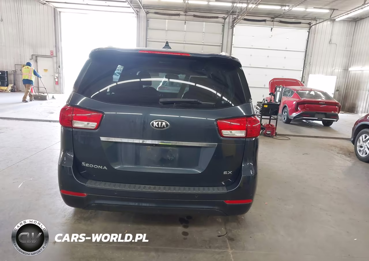 2015 Kia Sedona Ex VIN:KNDMC5C1XF6023673 - 17