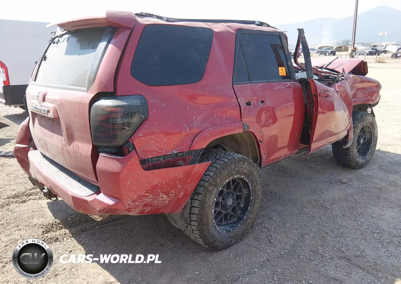 2018 Toyota 4Runner VIN:JTEBU5JR2J5499181 - 4
