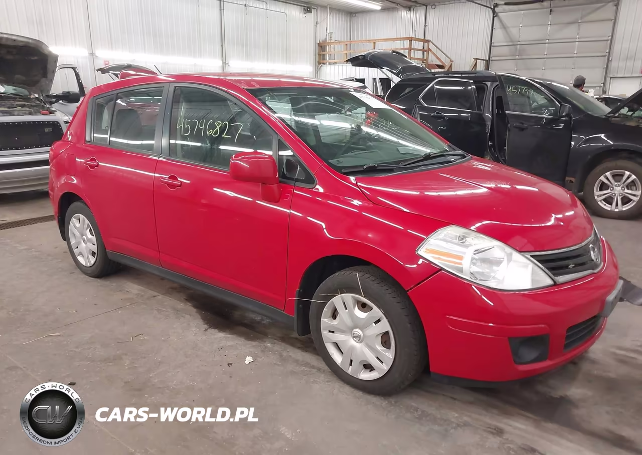 2012 Nissan Versa 1.8 S – zdjęcie 1 z 16