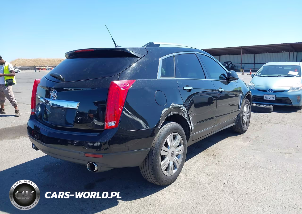 2013 Cadillac Srx Luxury Collection VIN:3GYFNCE36DS646636 - 4