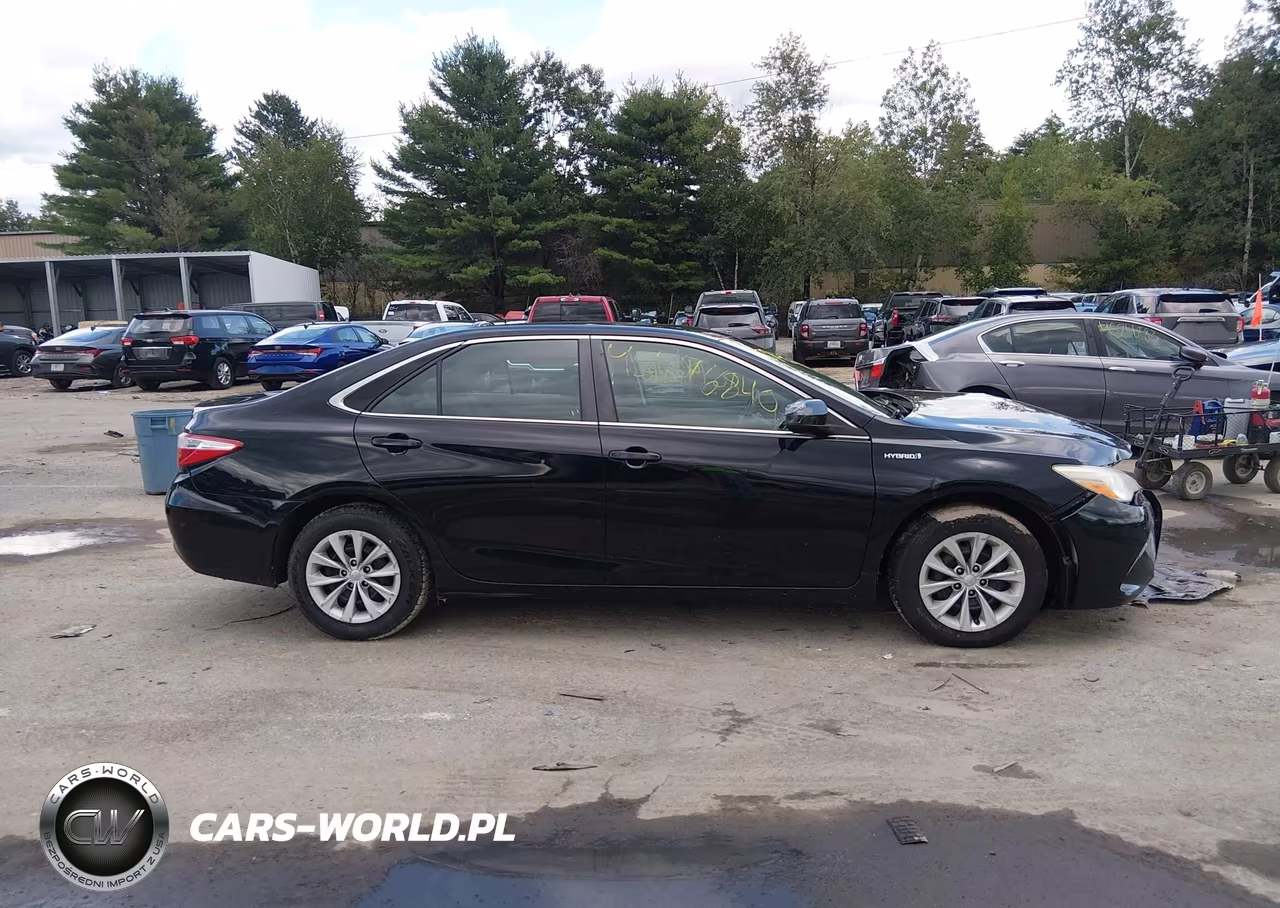 2015 Toyota Camry Hybrid Le VIN:4T1BD1FK2FU176279 - 13
