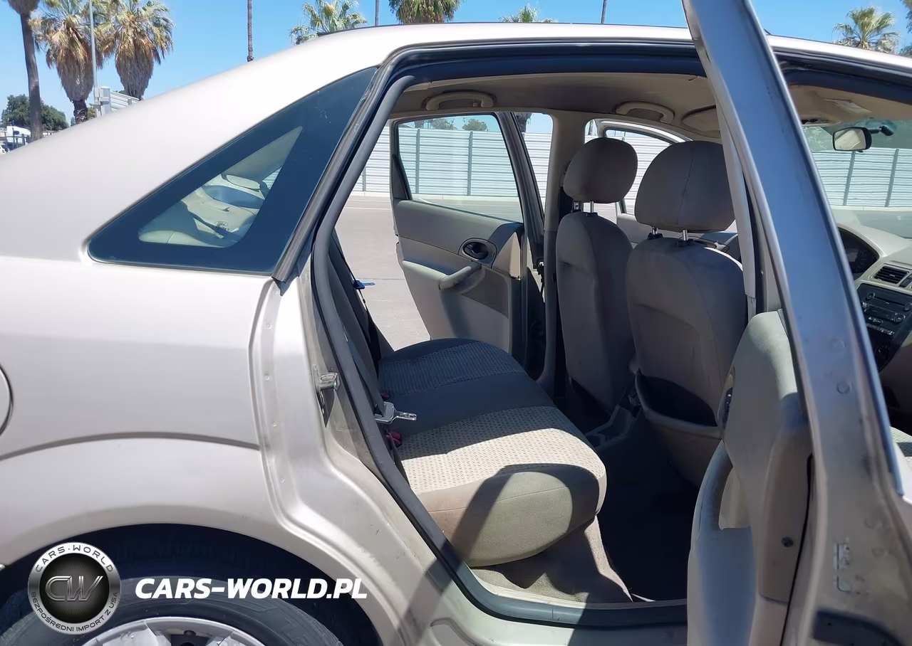2007 Ford Focus S-Se-Ses VIN:1FAFP34NX7W293917 - 8