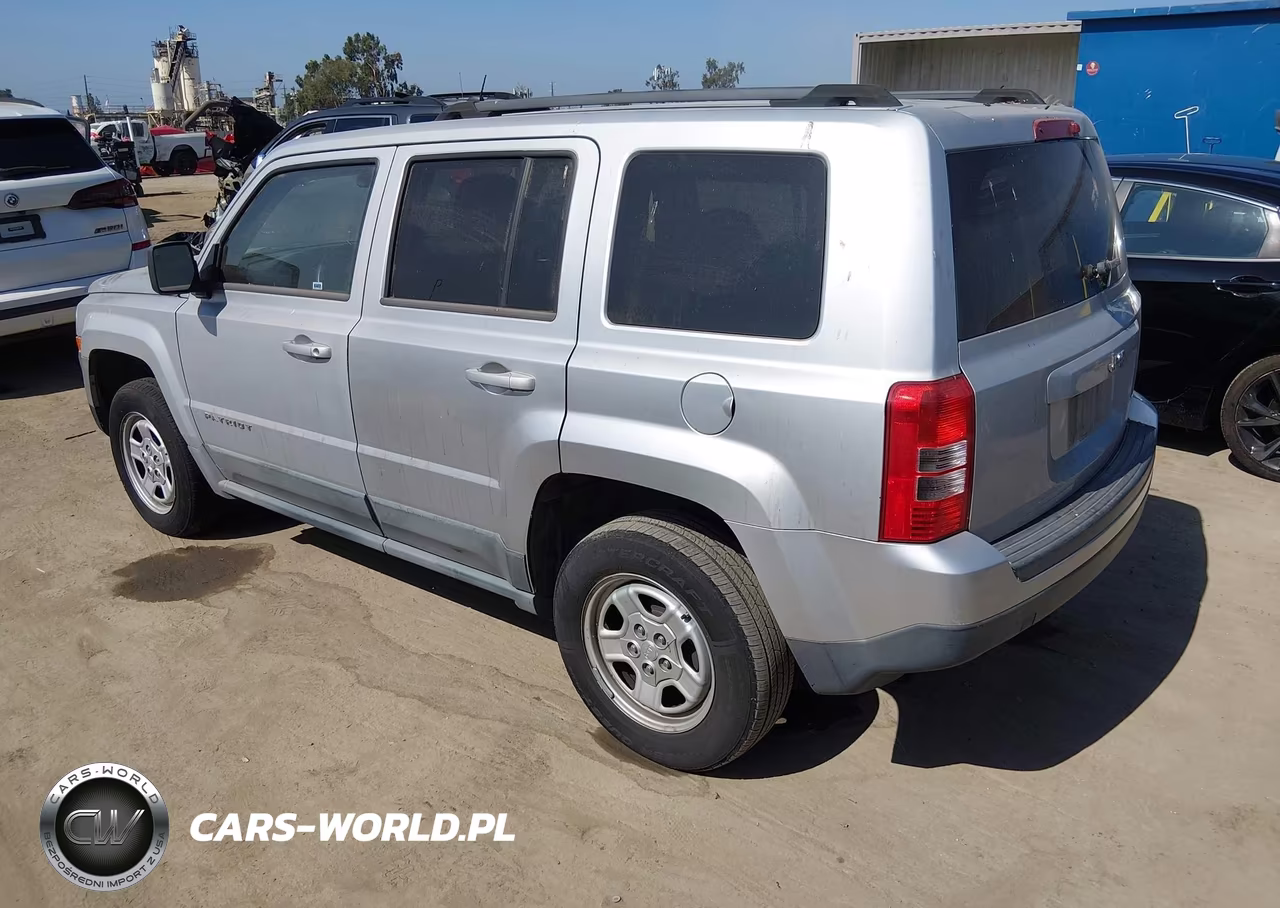 2011 Jeep Patriot Sport VIN:1J4NT1GA0BD235747 - 3