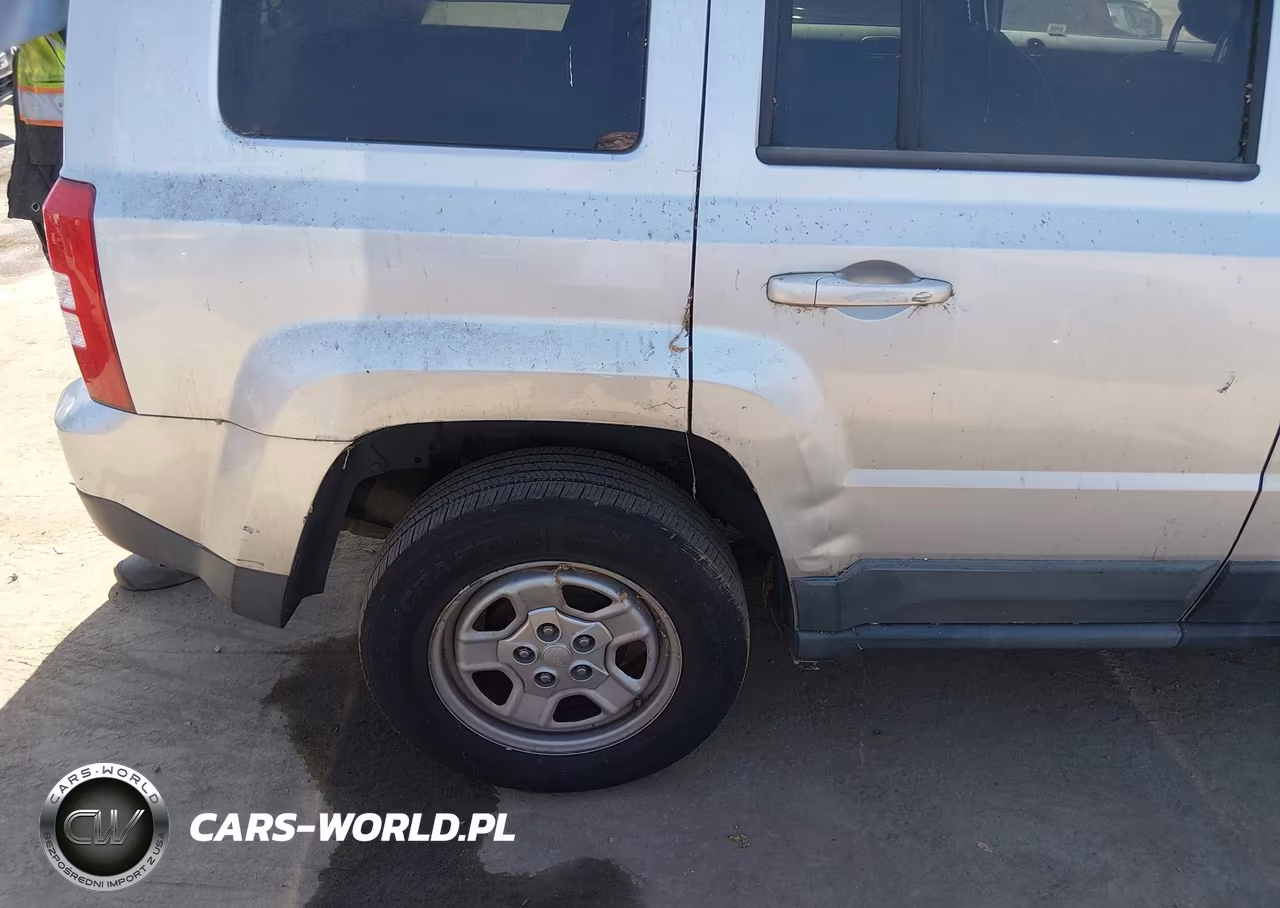 2011 Jeep Patriot Sport VIN:1J4NT1GA0BD235747 - 6