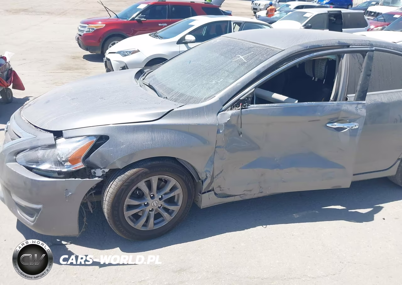 2015 Nissan Altima 2.5 S VIN:1N4AL3AP1FC440847 - 12