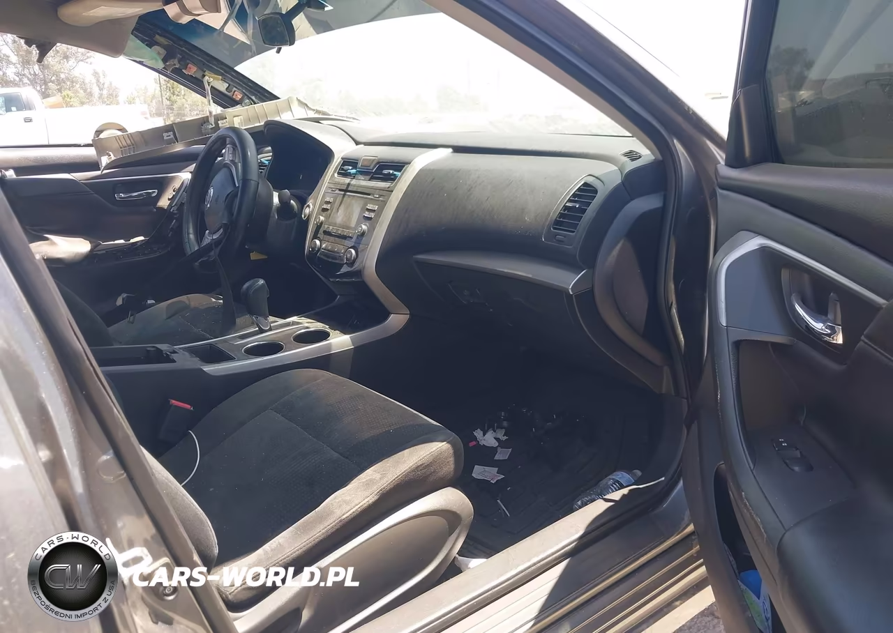 2015 Nissan Altima 2.5 S VIN:1N4AL3AP1FC440847 - 5