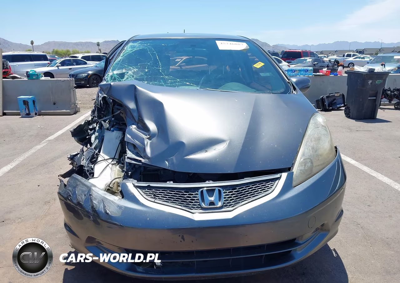 2013 Honda Fit VIN:JHMGE8H30DC056746 - 12