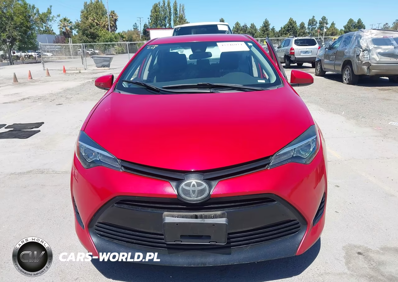 2019 Toyota Corolla Le VIN:2T1BURHE2KC134910 - 12