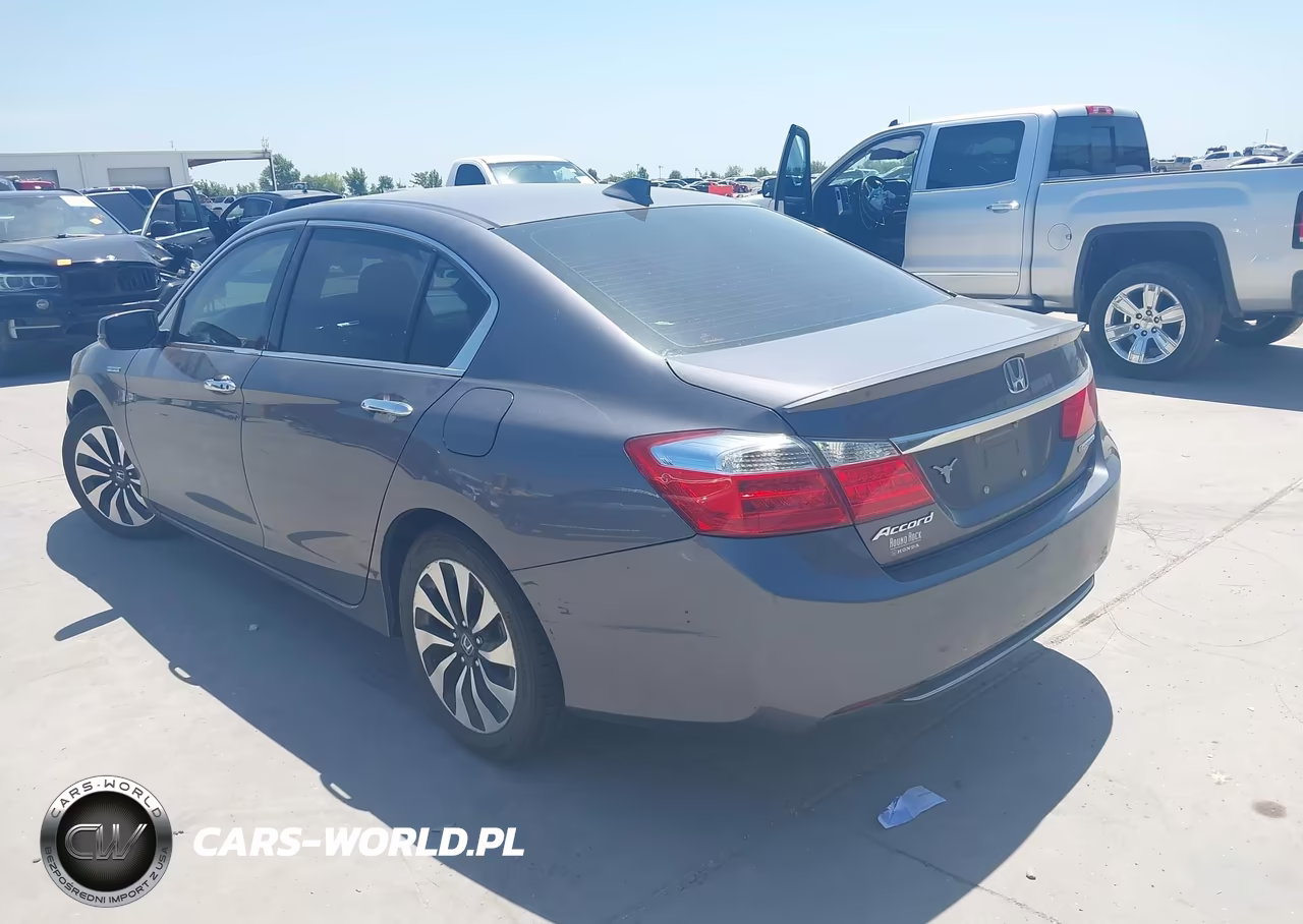 2015 Honda Accord Hybrid Ex-L VIN:1HGCR6F59FA005467 - 3