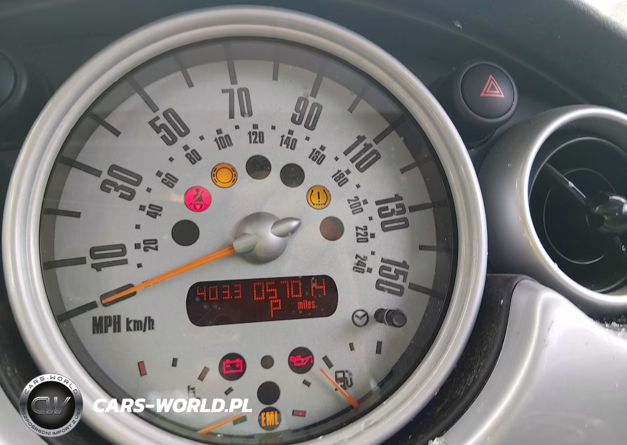 2005 Mini Cooper VIN:WMWRC335X5TJ69338 - 7