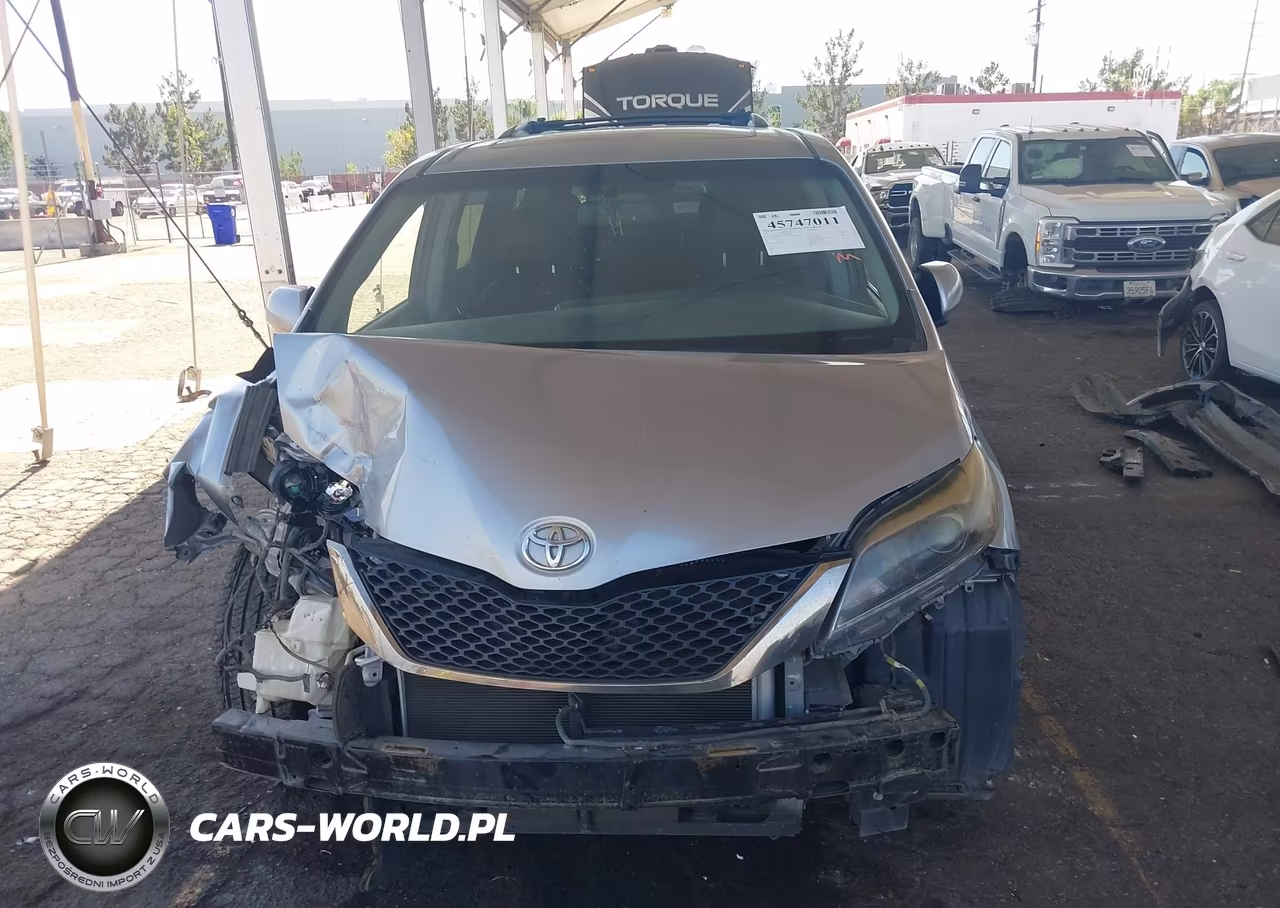 2017 Toyota Sienna Se 8 Passenger VIN:5TDXZ3DC0HS859365 - 13