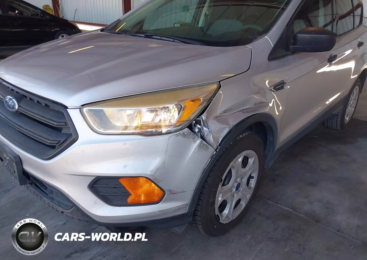 2017 Ford Escape S VIN:1FMCU0F7XHUE55170 - 6