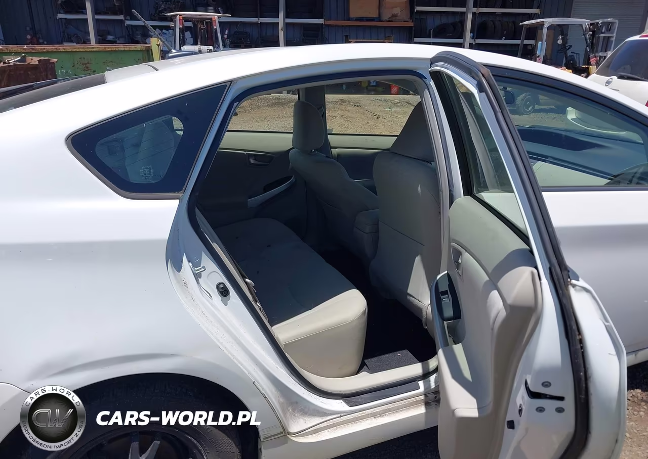 2014 Toyota Prius VIN:JTDKN3DU4E1751502 - 8