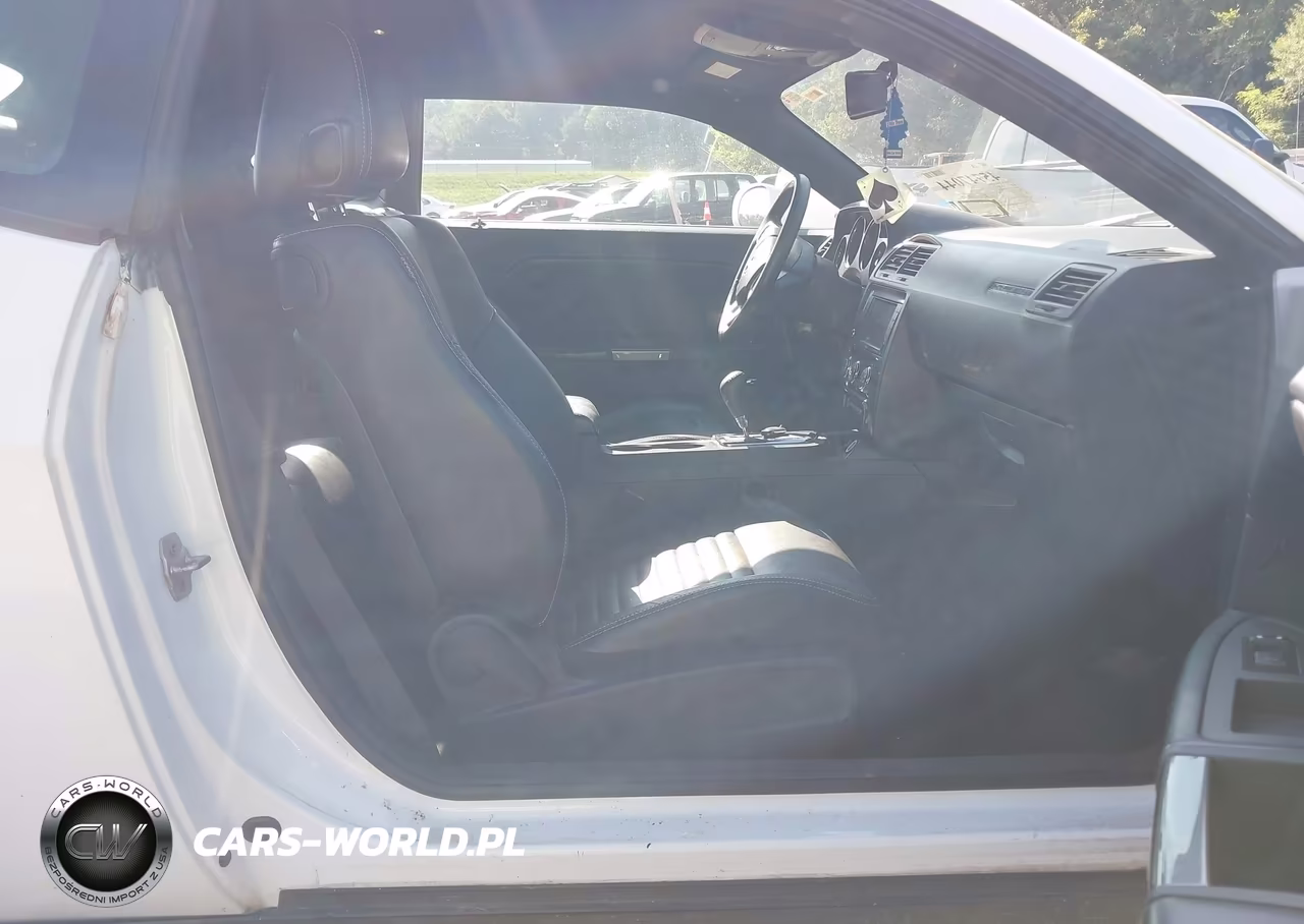 2011 Dodge Challenger VIN:2B3CJ4DG6BH602782 - 5