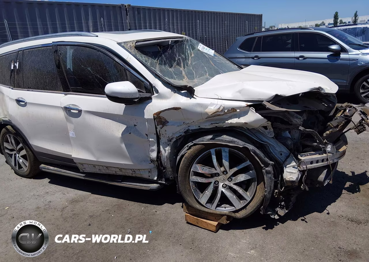 2018 Honda Pilot Elite VIN:5FNYF6H06JB003027 - 15