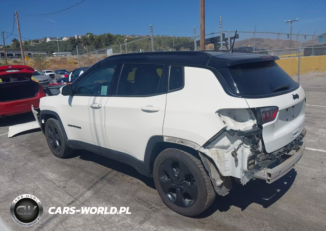 2020 Jeep Compass Altitude Fwd VIN:3C4NJCBB7LT257389 - 3