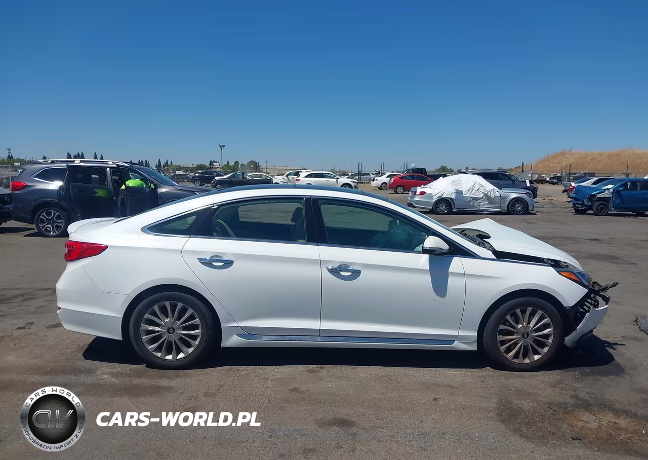 2015 Hyundai Sonata Limited VIN:5NPE34AFXFH038693 - 13