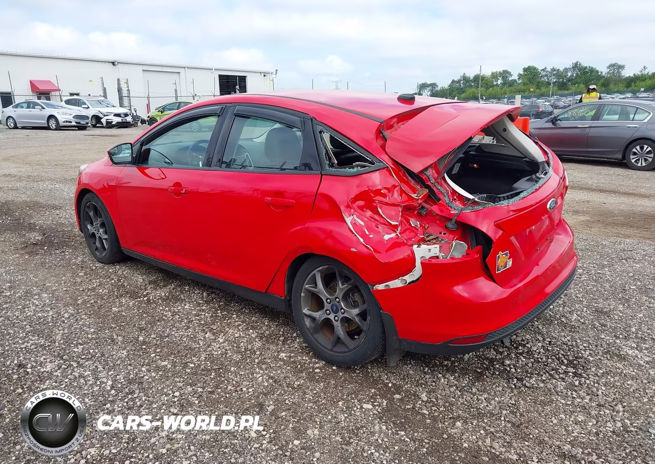 2014 Ford Focus Se VIN:1FADP3K22EL319537 - 3