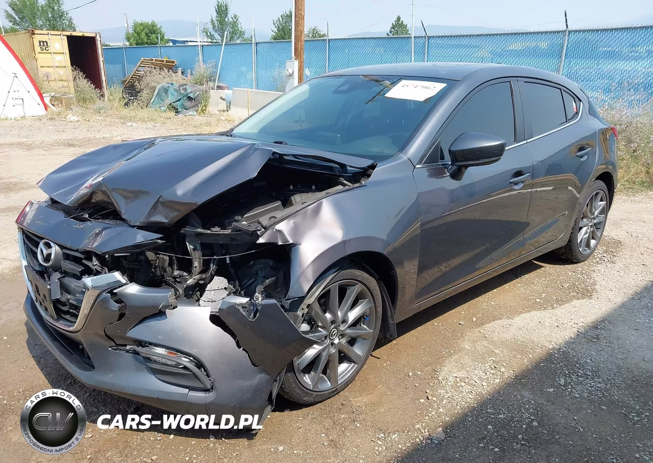 2018 Mazda Mazda3 Touring VIN:3MZBN1L33JM196520 - 2
