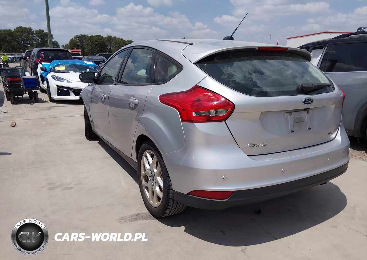 2017 Ford Focus Sel VIN:1FADP3M29HL232011 - 3