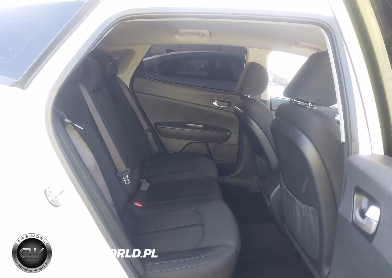 2018 Kia Optima Lx VIN:KNAGT4L3XJ5203384 - 8