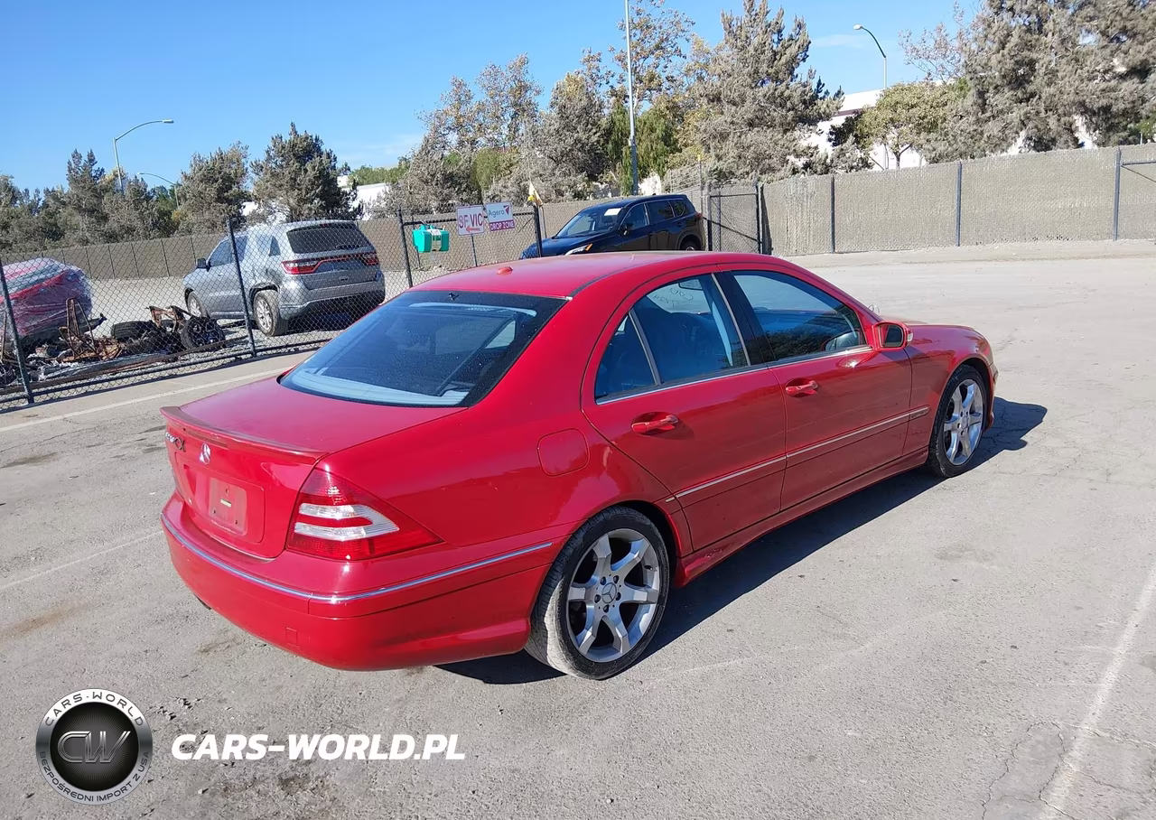 2007 Mercedes-Benz C 230 Sport VIN:WDBRF52HX7F855817 - 4