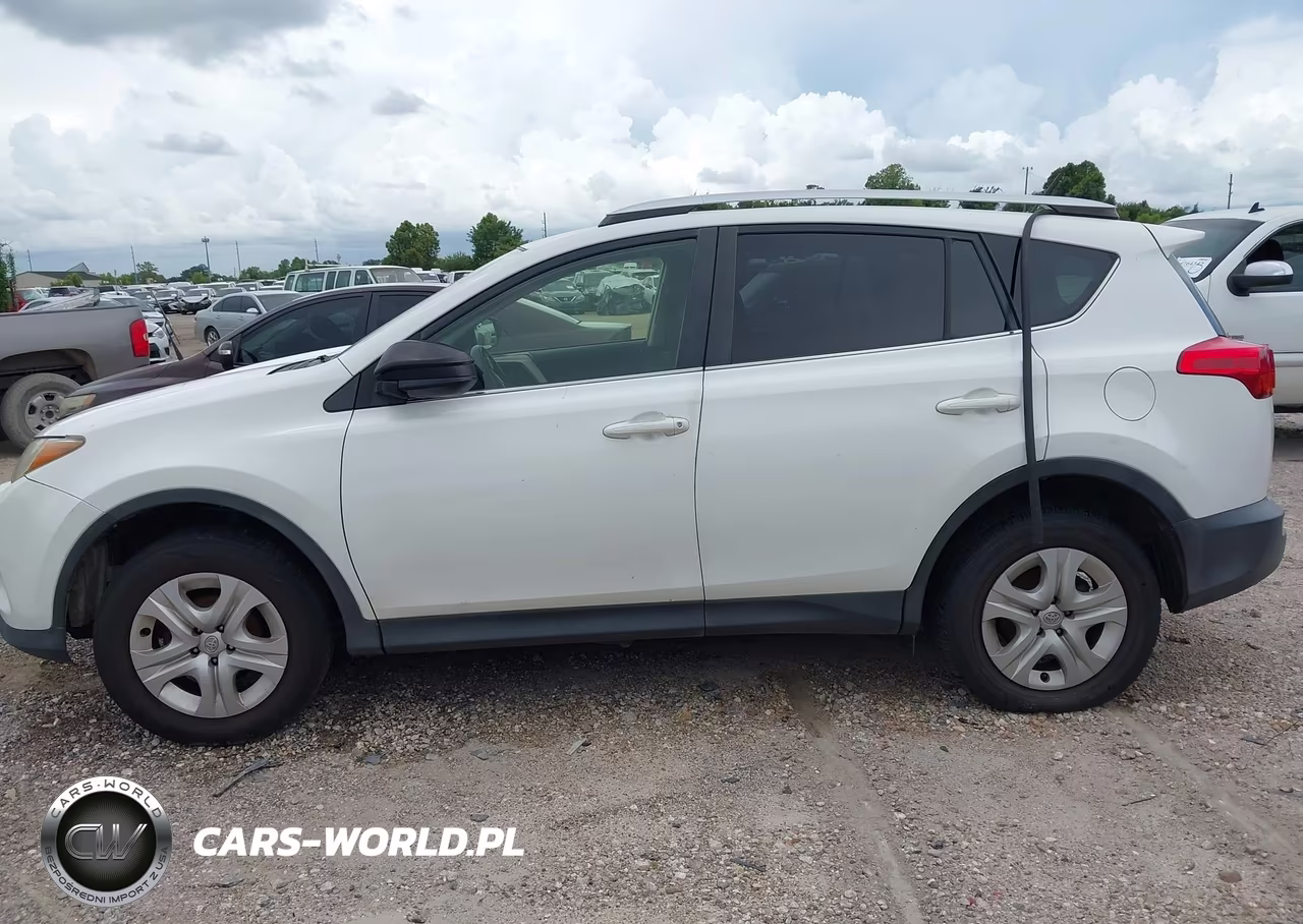 2015 Toyota Rav4 Le VIN:JTMZFREV0FJ051581 - 14