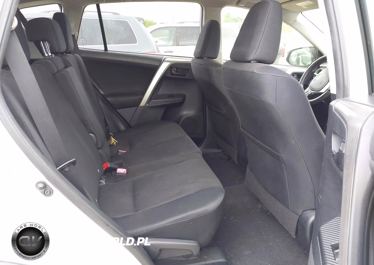 2015 Toyota Rav4 Le VIN:JTMZFREV0FJ051581 - 8