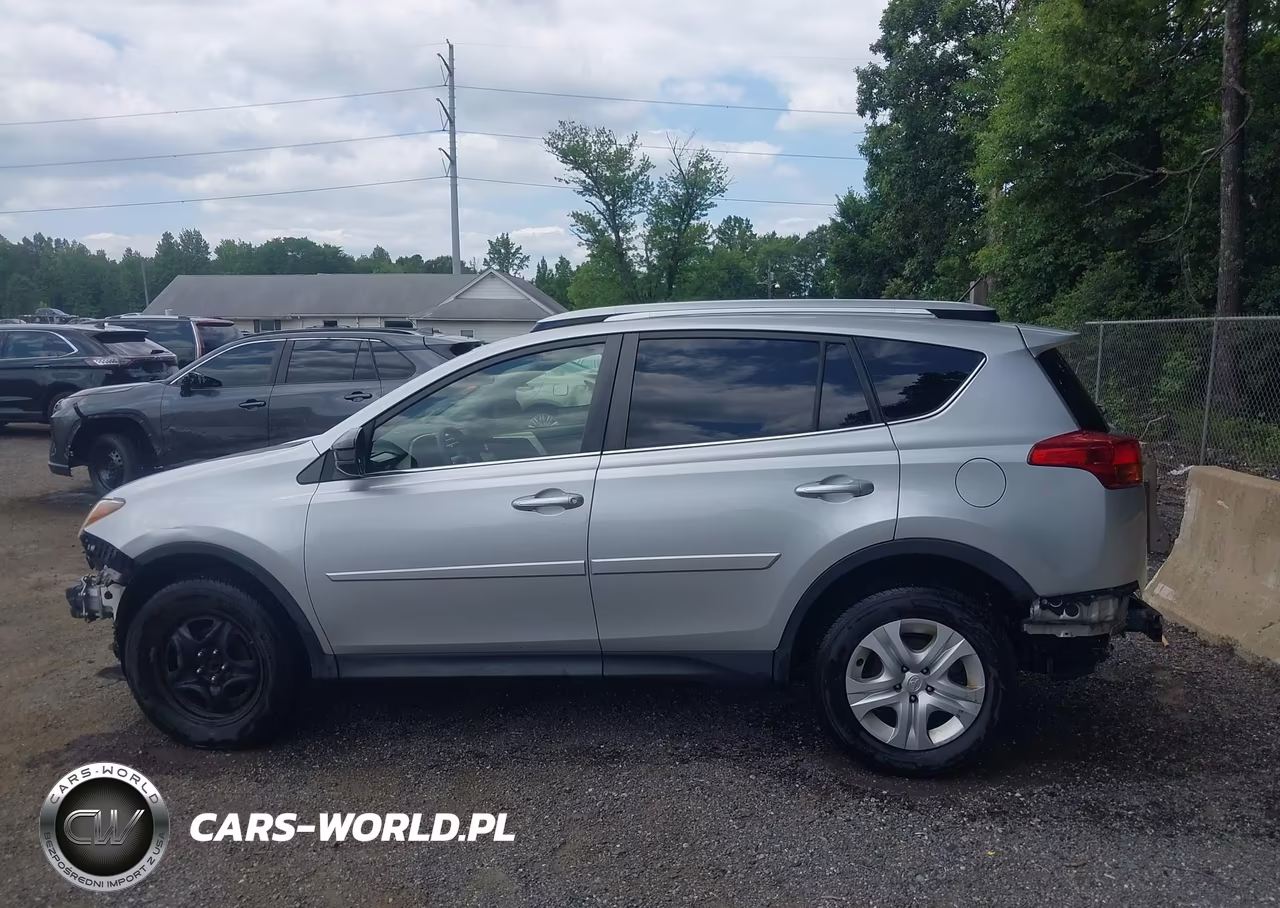 2015 Toyota Rav4 Le VIN:JTMZFREV2FJ047449 - 15